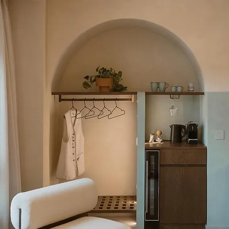 Aparthotel Eteon Living