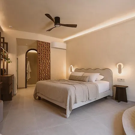 Eteon Living Aparthotel 4*